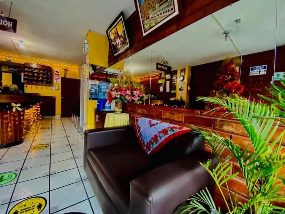 Hotel Jimmy Latacunga Ngoại thất bức ảnh
